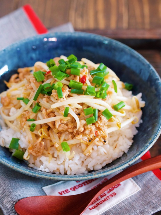 もやしそぼろ丼6