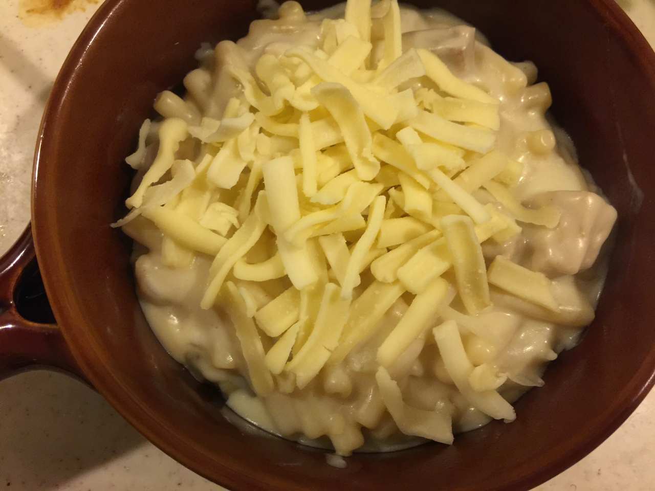 軽く焼き上げたマカロニとチーズのレシピ