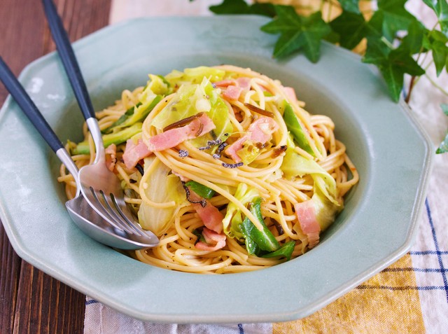 塩昆布が決め手 春キャベツとベーコンのバターポン酢パスタ 簡単 主食 パスタ 作り置き スピードおかず De おうちバル Yuu S Stylish Bar Powered By ライブドアブログ