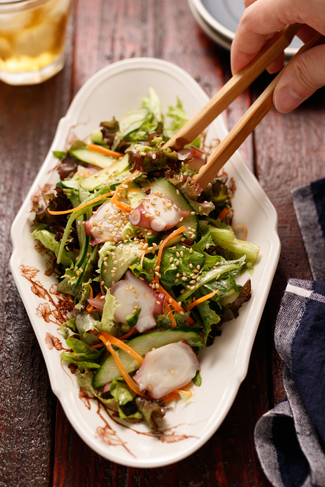 調味料の分量変更です タコとたっぷり野菜のチョレギサラダ 簡単 時短 節約 ドレッシングが絶品 切って和えるだけ ヘルシー サラダ 副菜 と インスタライブについて 作り置き スピードおかず De おうちバル Yuu S Stylish Bar Powered By ライブドア