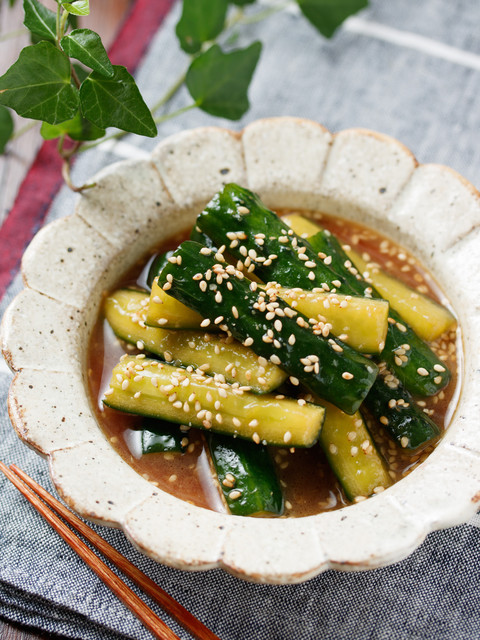 ポリポリきゅうりのにんにく醤油漬け 作り置き お弁当 おつまみ 箸休め ポリ袋 揉むだけ やみつき 食材ひとつ 副菜 作り置き スピードおかず De おうちバル Yuu S Stylish Bar Powered By ライブドアブログ