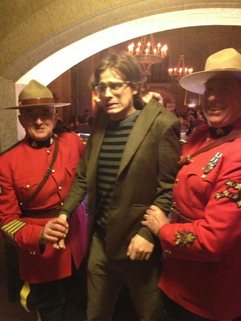 392910_472787702775041_120563084_n