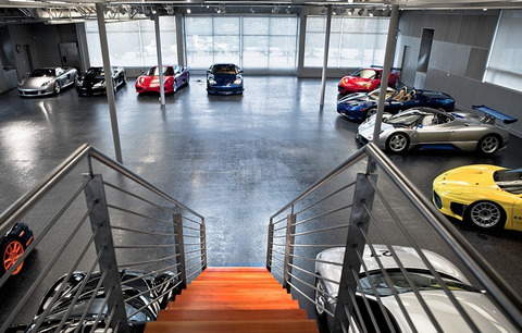 dream-car-garages-14