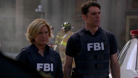 6338_447194678667677_697084360_n