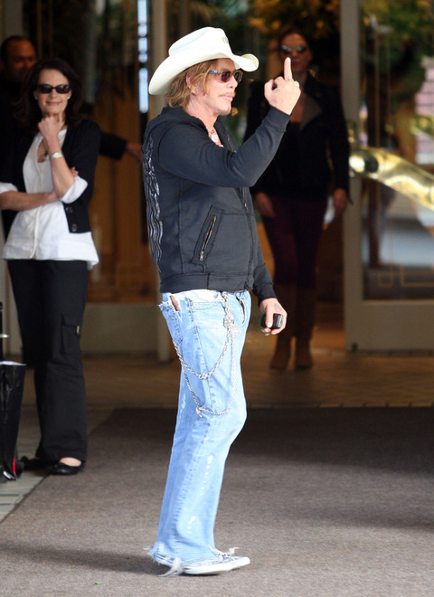 enhanced-buzz-17054-1367851809-2