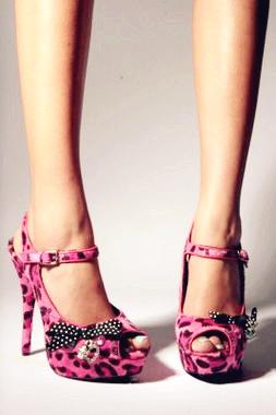 Pink heels 2