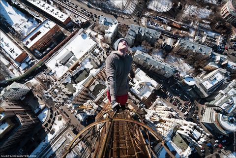 extreme-rooftopping-skywalking-20