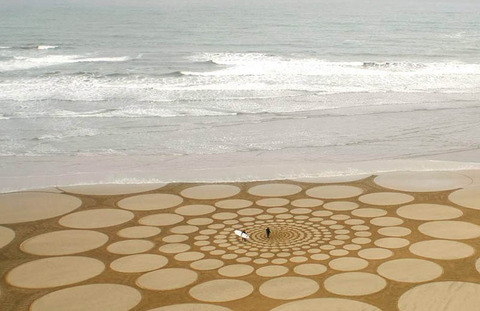 jim-denevan-giant-beach-sand-art-5