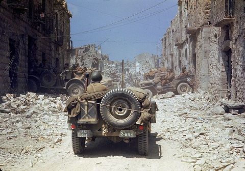 第二次世界大戦をカラーで リトルトリップ 第二次世界大戦をカラーで リトルトリップ