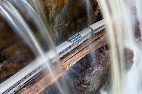 model-train-travels-across-canada-jeff-friesen-11