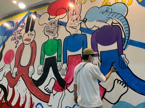 FF83A53E-B07D-47C7-9B61-BDB75C7ED2EA