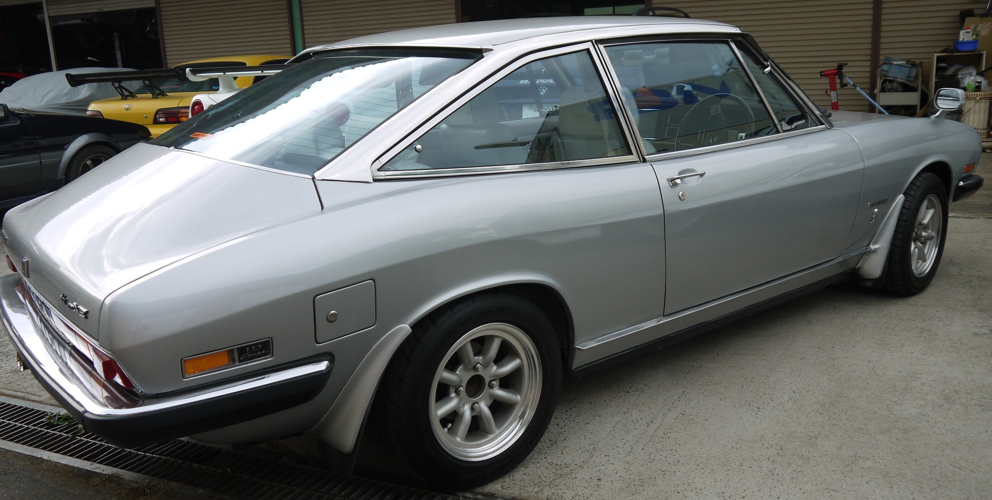 いすゞ 117クーペ（117Coupe ） イスズスポーツ・レストア 