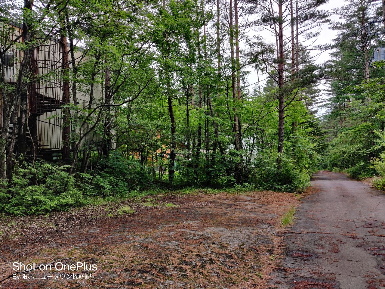 サンハイツ白樺の里 旧磯村建設別荘地 区分所有の2階建て木造アパート Urbansprawl 限界ニュータウン探訪記