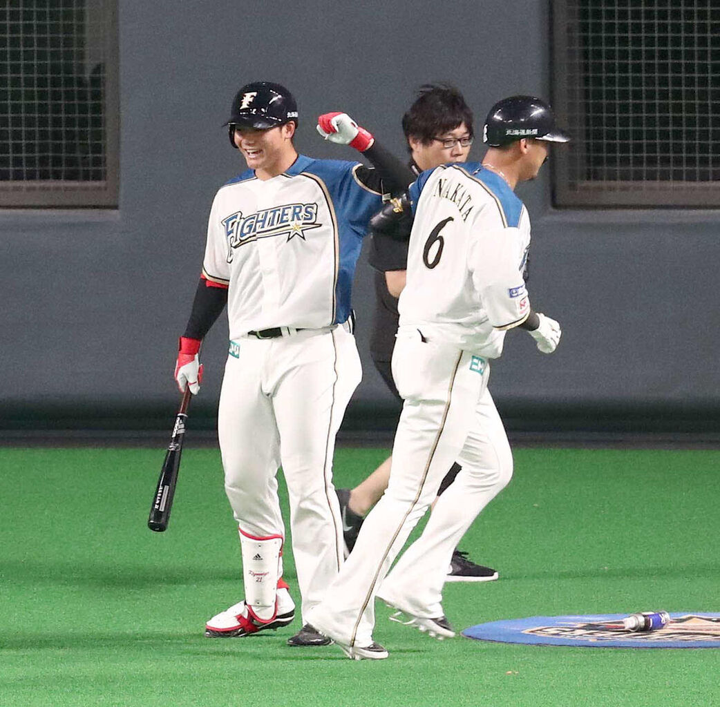 悲報 日本ハム 中田翔が後輩清宮を雑魚扱い スポーツフォン