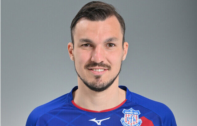 サッカー 戦力になれずわずか1年で 元日本代表fwハーフナー マイク 33 が甲府を退団 14試合0得点 スポーツフォン サッカー 戦力になれずわずか1年で 元日本代表fwハーフナー マイク 33 が甲府を退団 14試合0得点 スポーツフォン