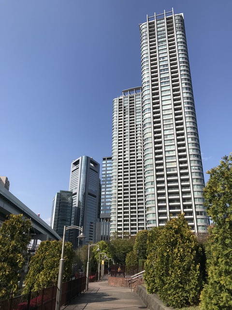 CDCFD31F-A9C1-45A7-8AB2-52FAC573870D