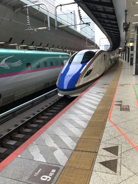 28D6C9BC-4FA0-4135-8D7D-F5C5C127566B