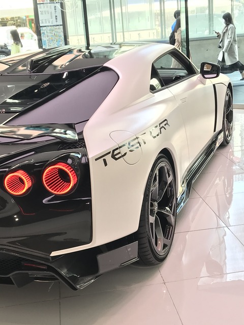 437D8404-5F20-4580-950D-3B2850A72854