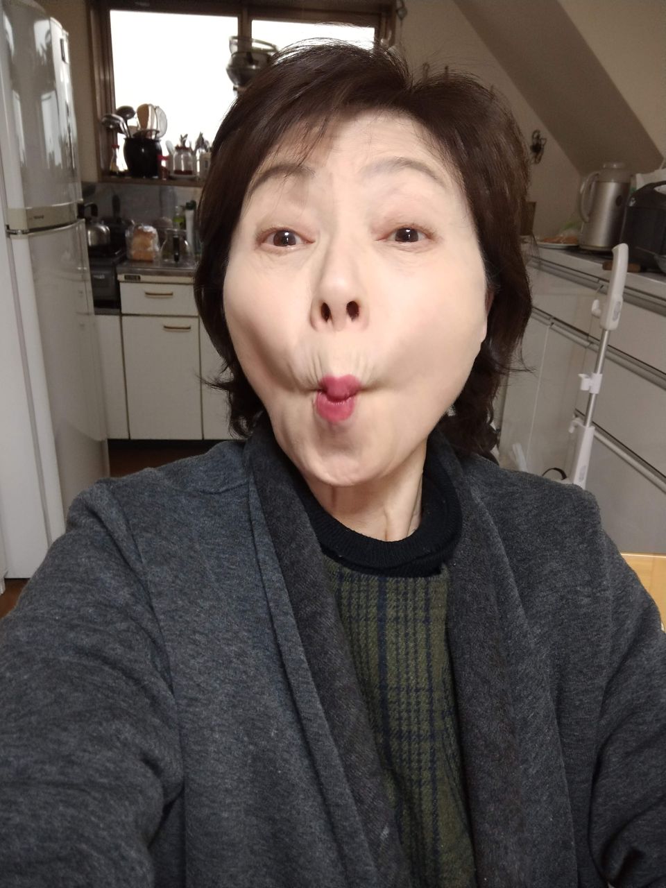 ブスが変顔 日々あくせく ブスが変顔 日々あくせく