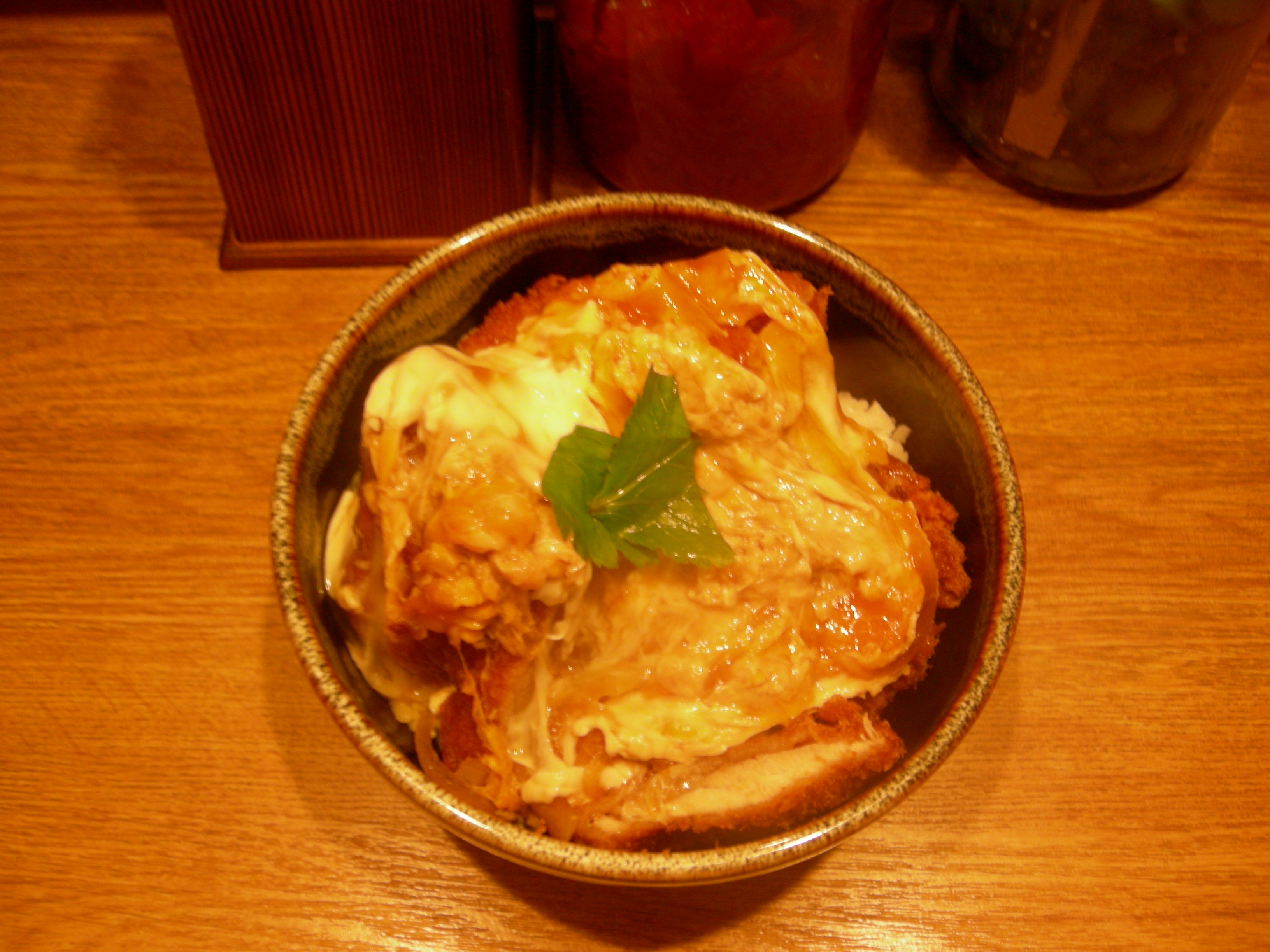 旦過市場 とりかつ丼の黒兵衛 博多の食道