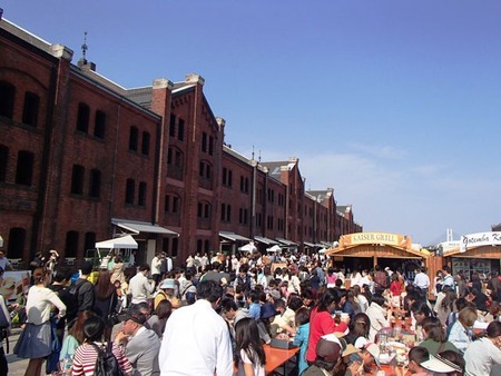 13ビール祭りのにぎわい_R