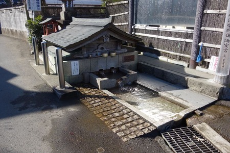 03弘法の湧水