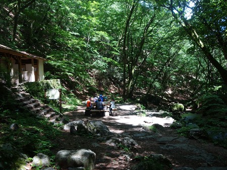 68広場