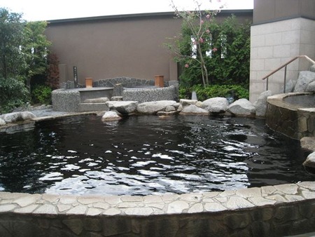 07黒湯の露天風呂