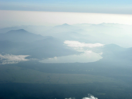 54山頂から山中湖