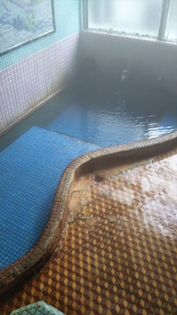 52手前は寝湯