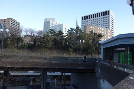 43四谷駅