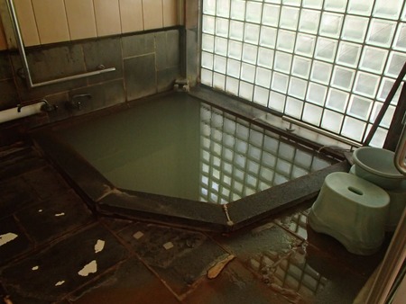 07いこいの家内湯