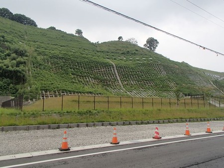 31崩れた山
