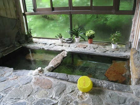03中生館内湯