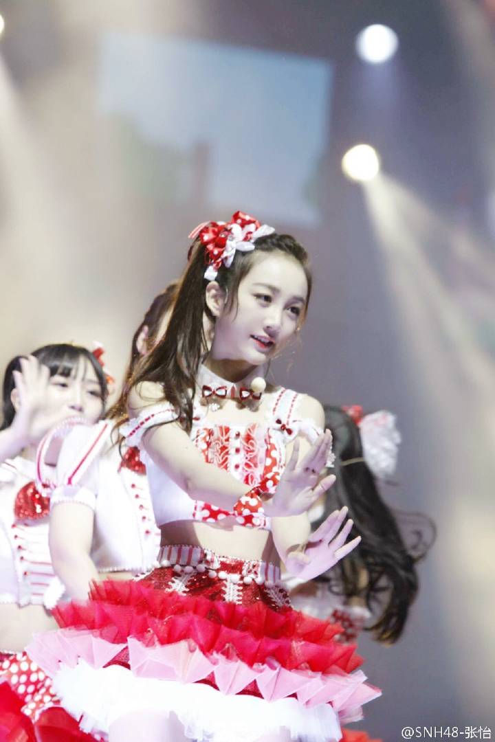 SNH48で中国語 : 张怡 握手会