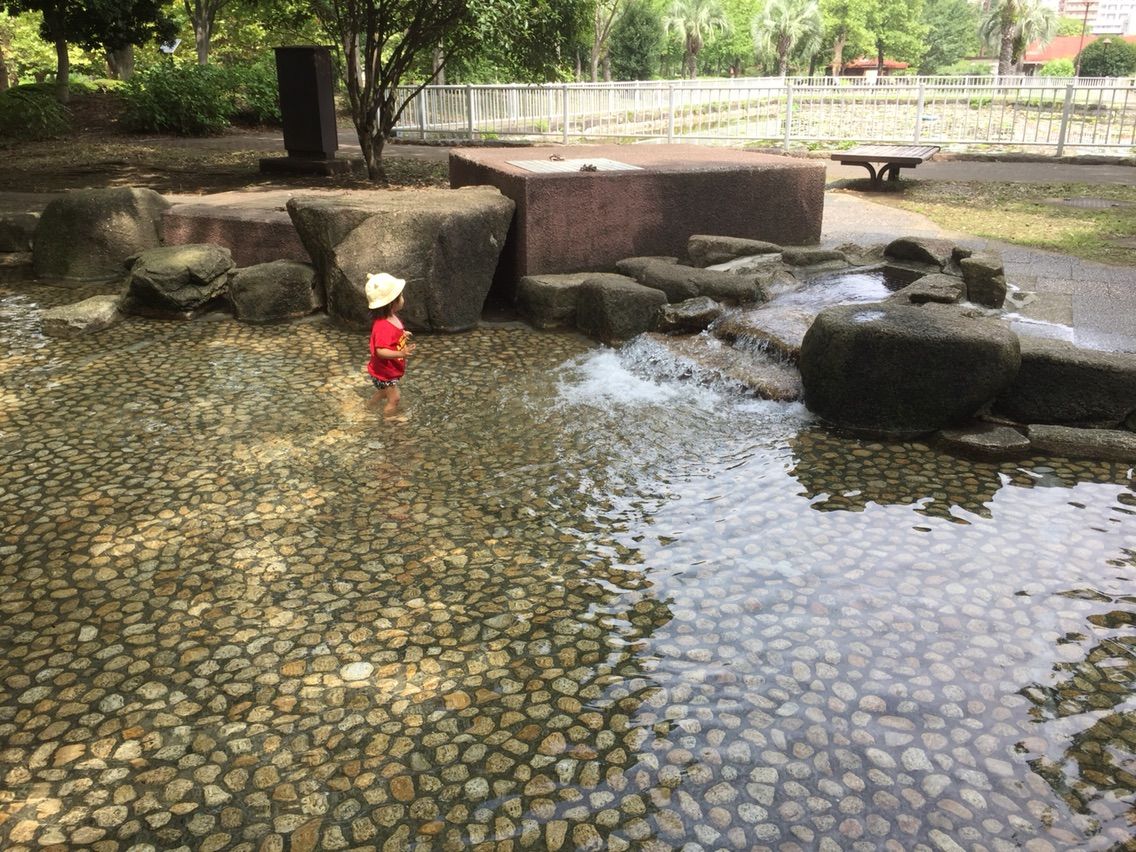 猿江恩賜公園 じゃぶじゃぶ池!@住吉 : むすめと私の食べ歩きぶろぐ。