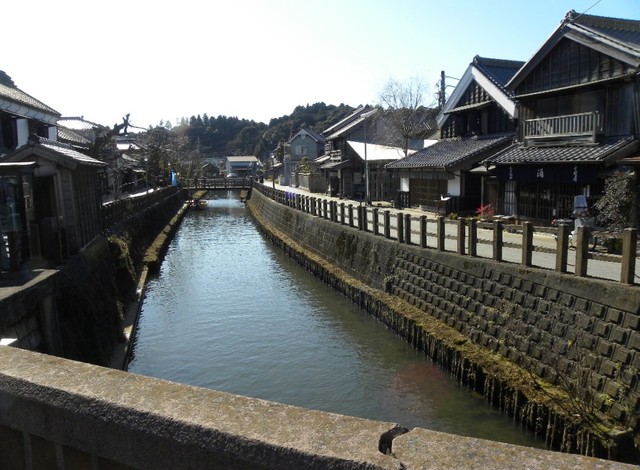 利根川水運で栄えた商業の町で 昔ながらの風情を守る宿 佐原 木の下旅館 日本ボロ宿紀行 利根川水運で栄えた商業の町で 昔ながらの風情を守る宿 佐原 木の下旅館 日本ボロ宿紀行