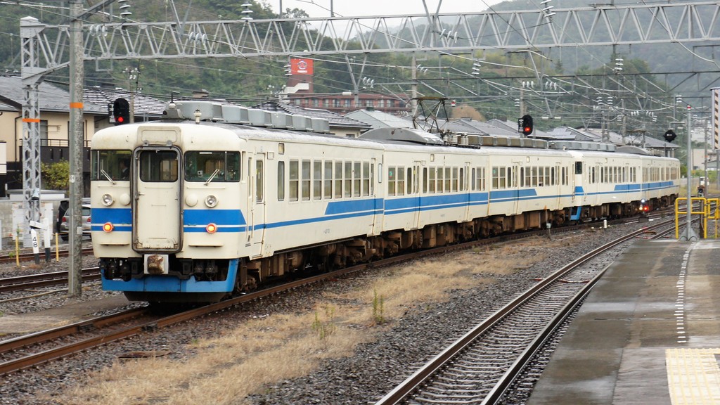 三線 2022.5.3 8350M 413系・455系 上越妙高〜北新井間にて とがくし