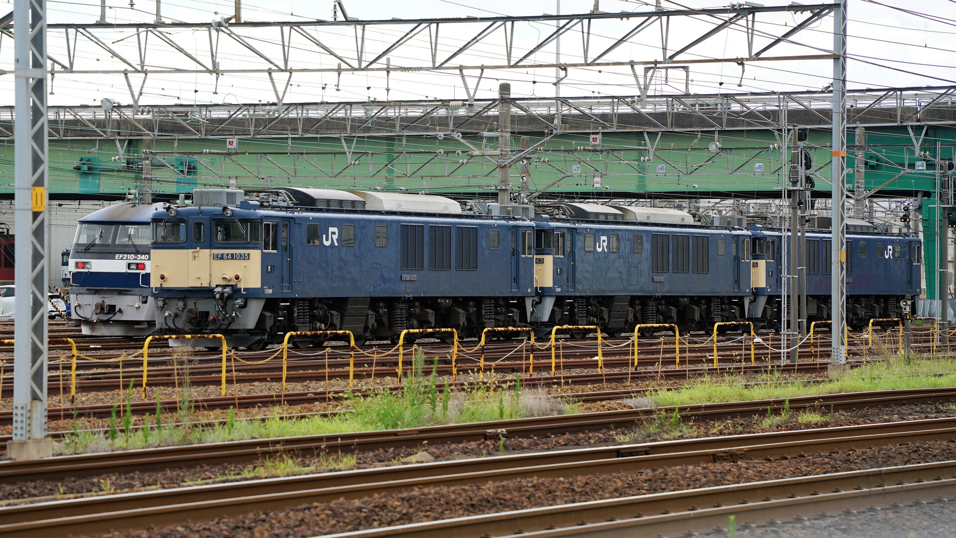 運用を終えたEF64大宮更新色を観察する : Rail Scope