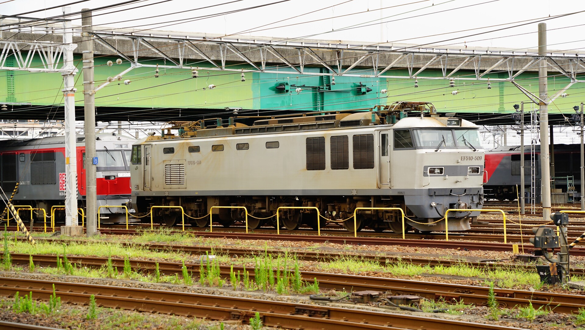 運用を終えたEF64大宮更新色を観察する : Rail Scope