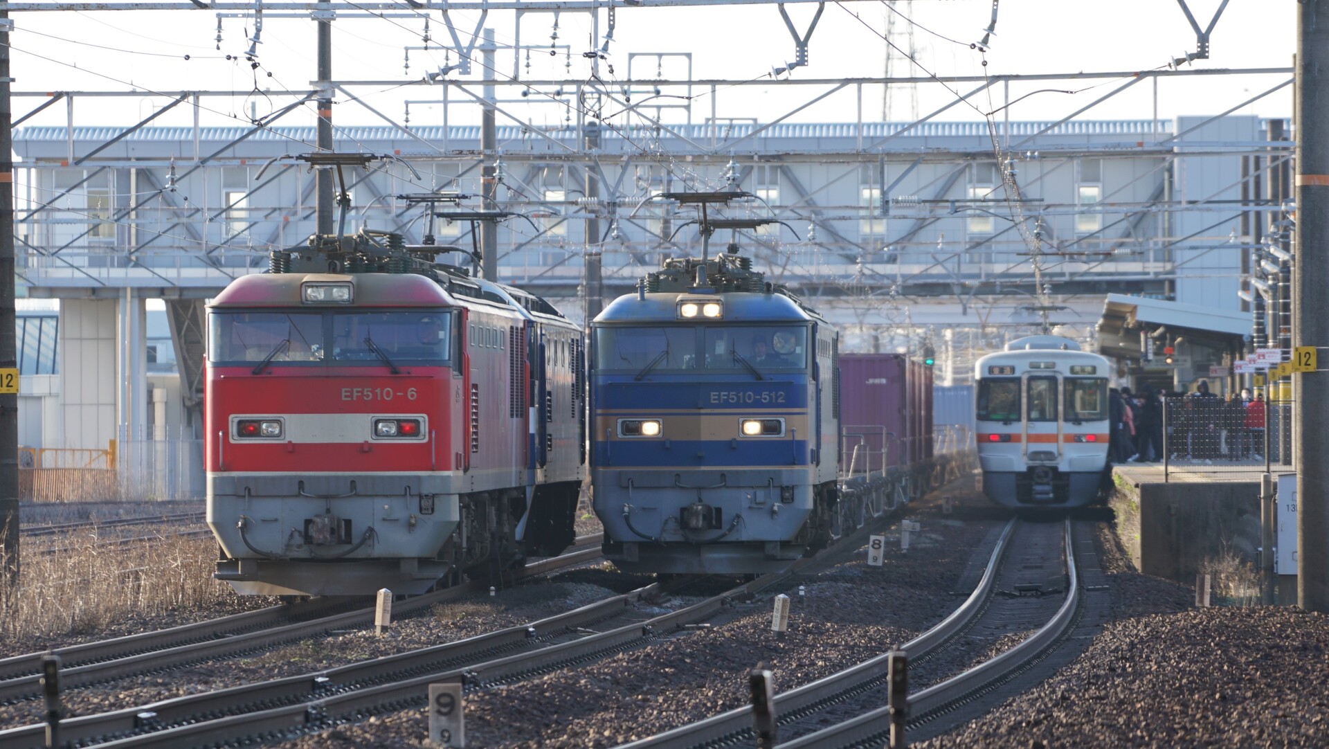 2026年3月12日 今朝の写真 EF510-6と512 : Rail Scope
