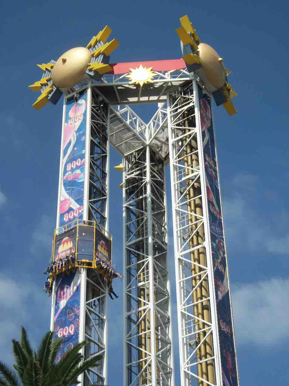 ディズニー カルフォルニアアドベンチャー 時計 ディズニー