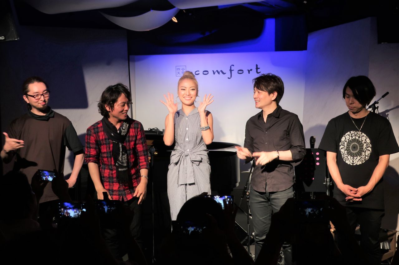 浅野ヨンエ 長田雄大ツーマンライブ 19 07 28 四谷天窓 Comfort ざっくの 週末はライブだ