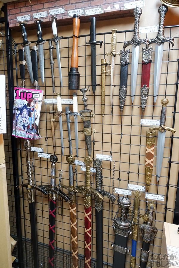 刀剣などを扱う秋葉原で有名な武器防具屋『武装商店』のフォトレポート_00933