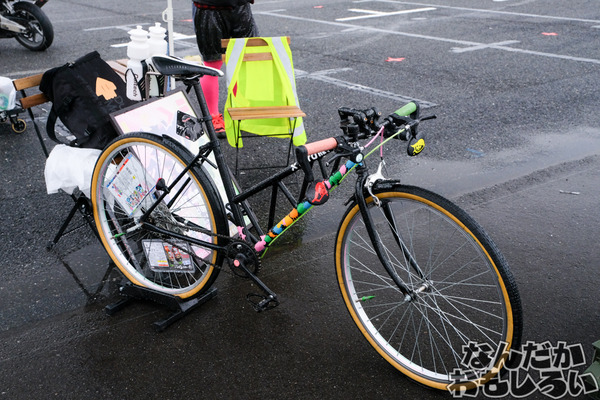 『痛車天国2017 in お台場』写真50枚!雨にも寒さにも耐えた痛単車・痛チャリをレポート 「デレマス」高垣楓スポーツバイクに、痛ライン引きも登場4107