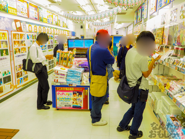 P「のんのんびより りぴーと」オンリーショップが秋葉原で開催！バス停、カブトエビ水槽、あの姿のれんちょんも展示されてて見ごたえあり！0028