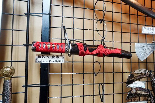 刀剣などを扱う秋葉原で有名な武器防具屋『武装商店』のフォトレポート_00949