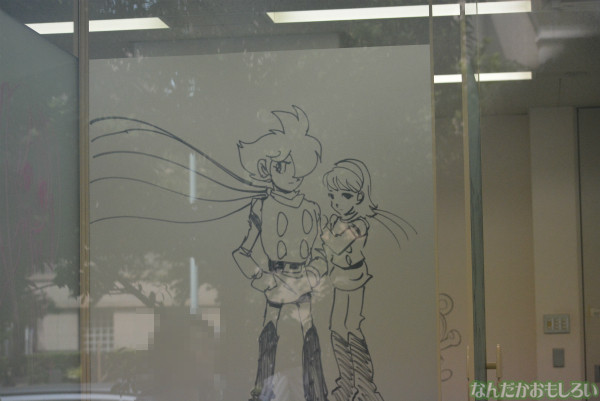 小学館ビルの「豪華すぎる落書き」_0057
