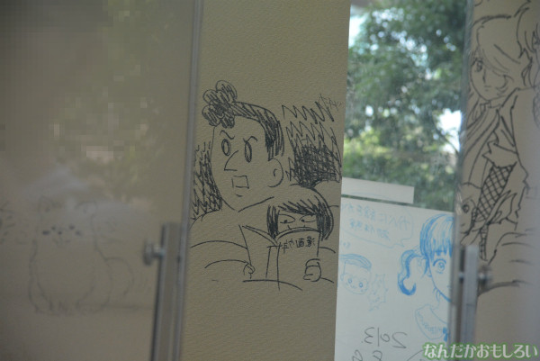 小学館ビルの「豪華すぎる落書き」_0052