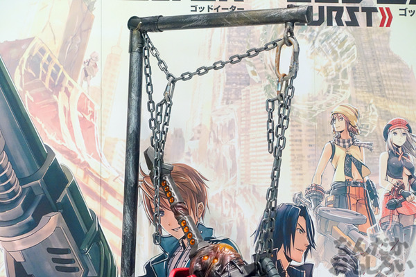 等身大オウガテイルや武器、貴重なアニメ資料も！『GOD EATER』展が秋葉原で開催中！早速その様子をフォトレポート_03430